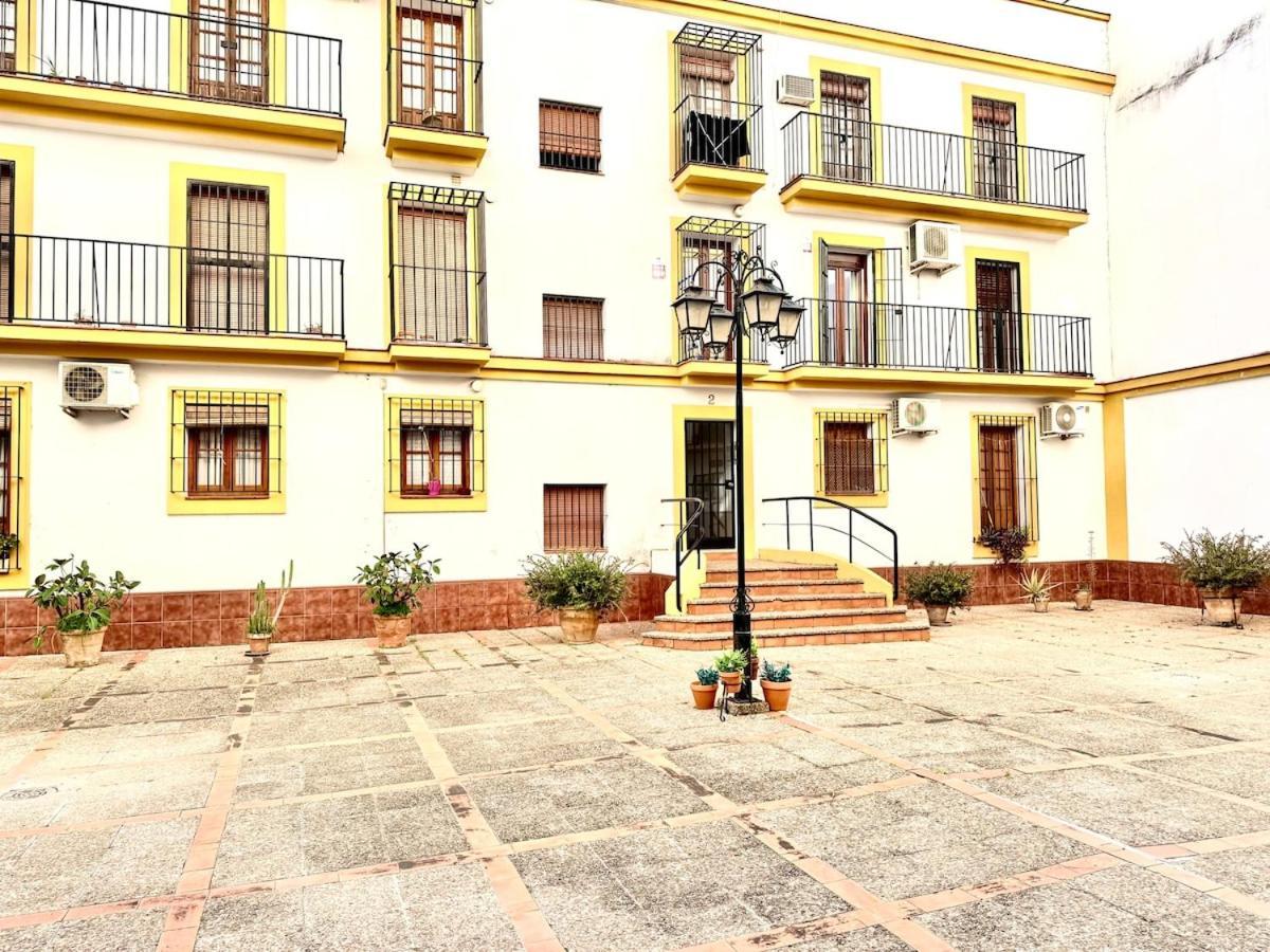 Centro Historico A Pie, Parking Gratis, Seville
